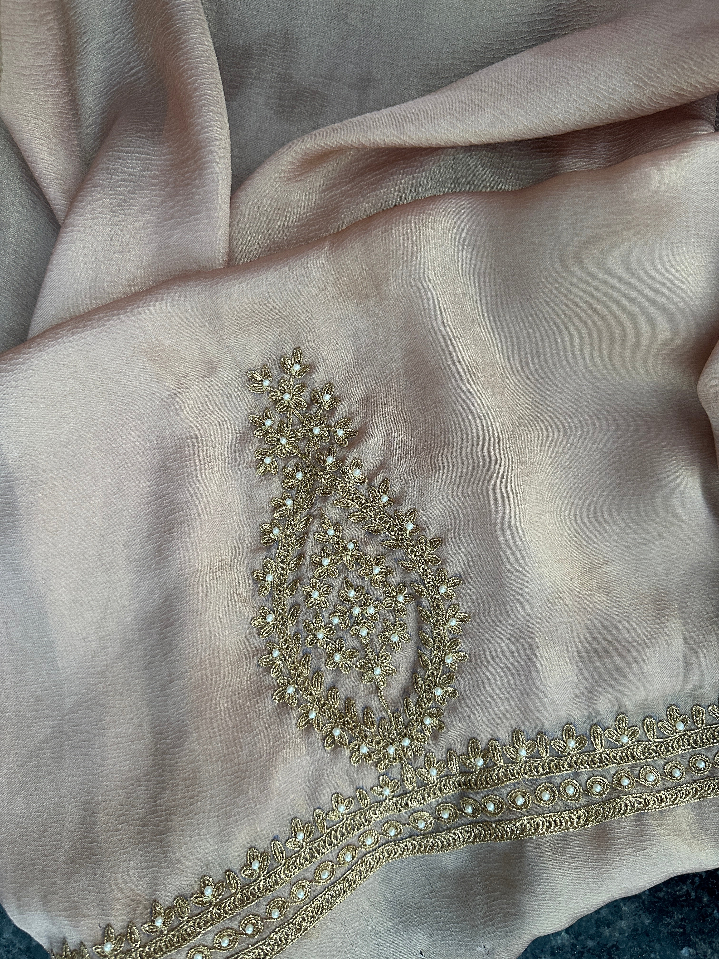Noori Gul Handpainted Pure organ- dupatta 3 piece unstitched suit