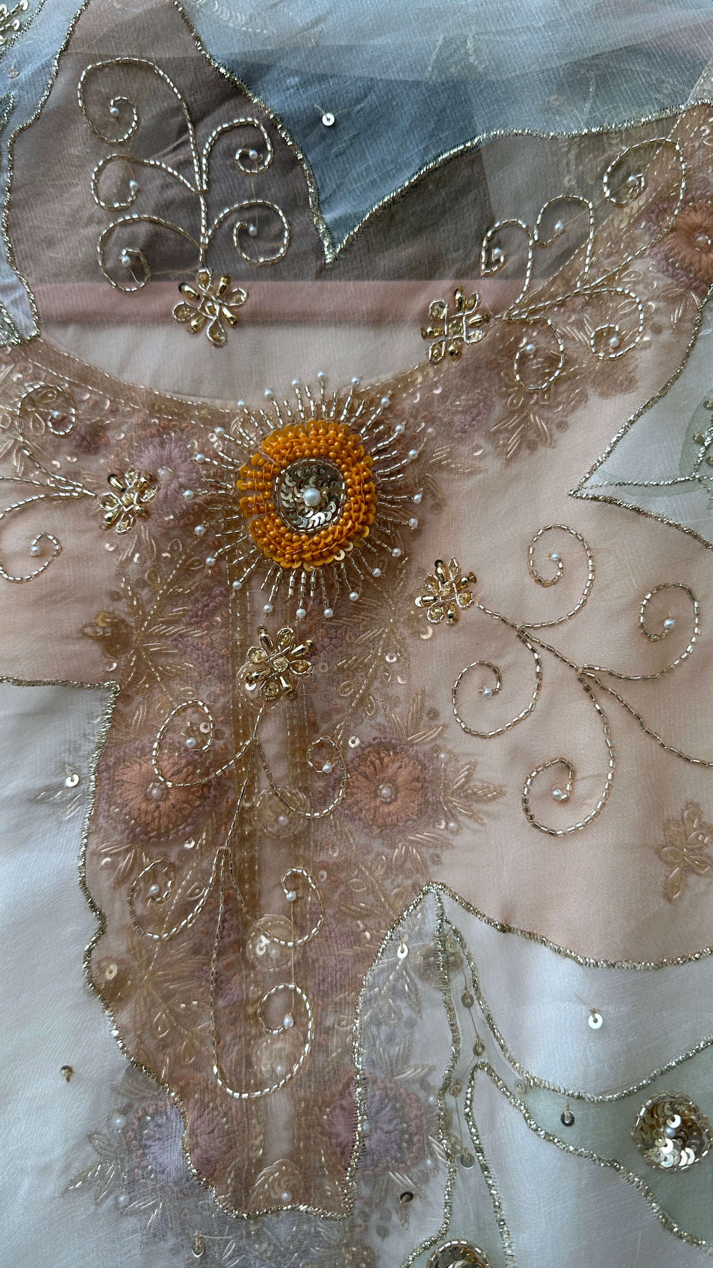 Chand Taara Silkpainted Garara set