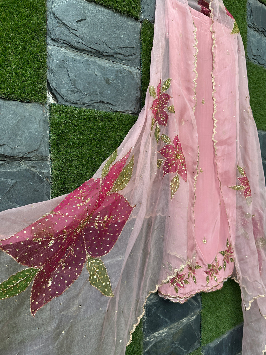 Gulaabi handpainted unstitched 3 piece set