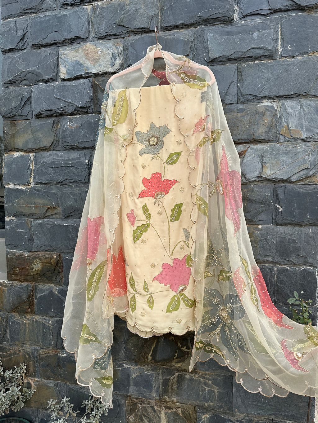 Raya Silkpainted Crepe Unstitched 3 piece suit