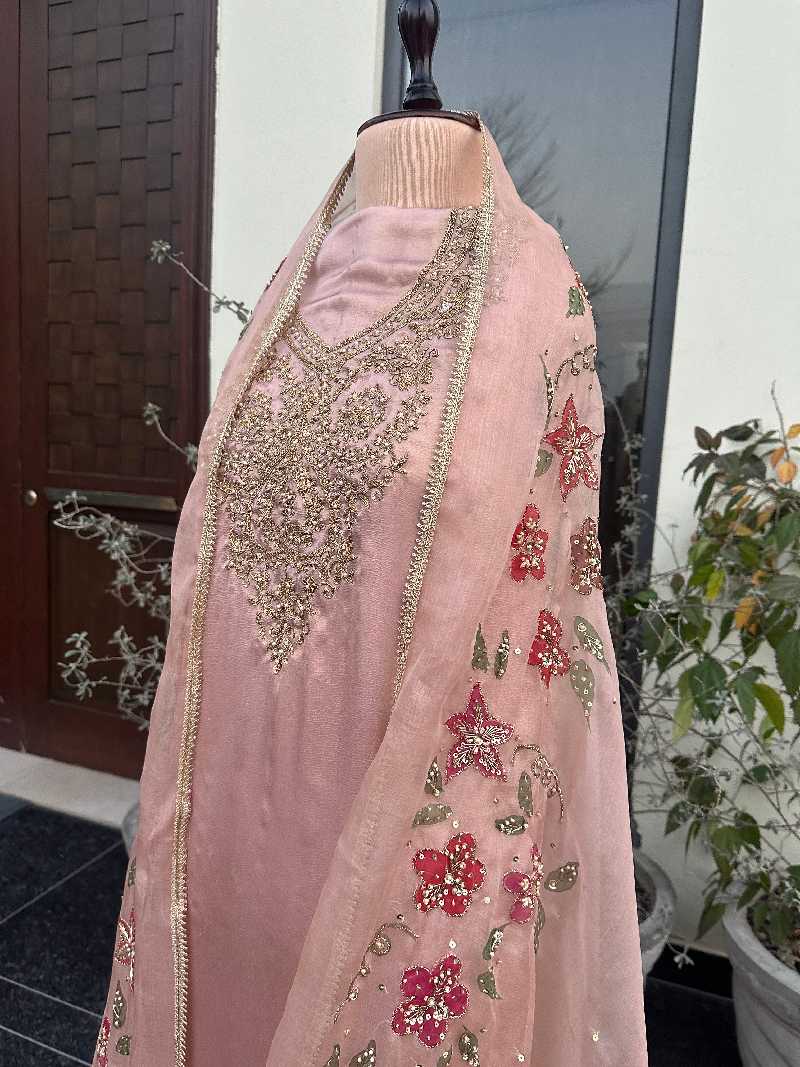 Noori Gul Handpainted Pure organ- dupatta 3 piece unstitched suit