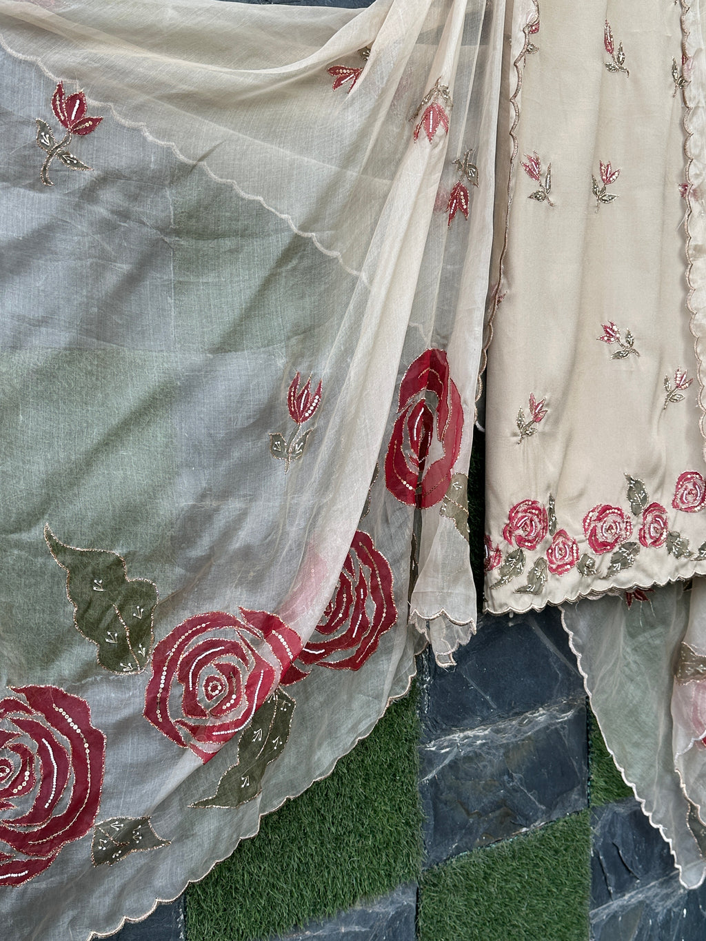 Beige Rosé Unstitched 3 piece set