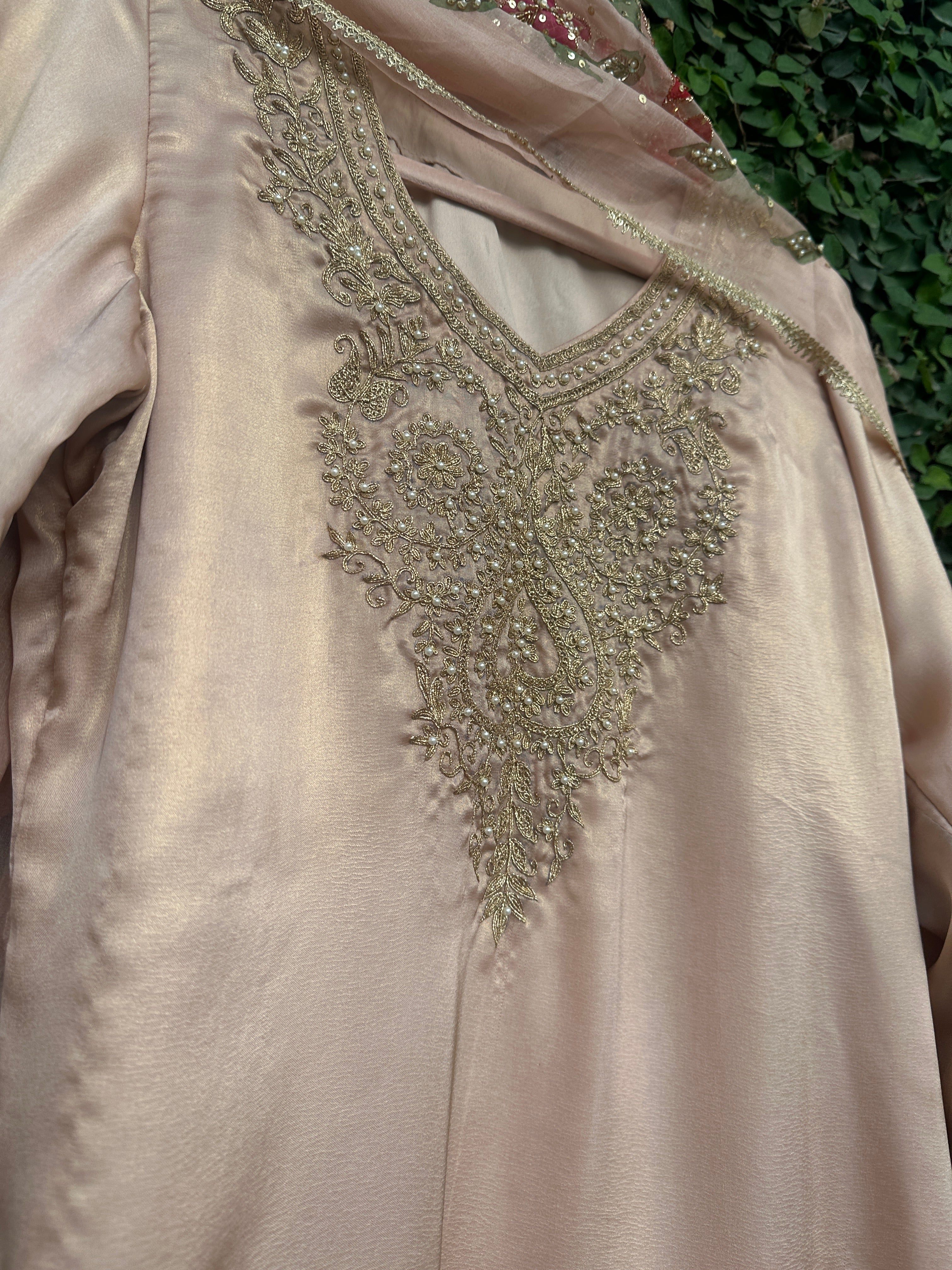 Noori Gul Garara set