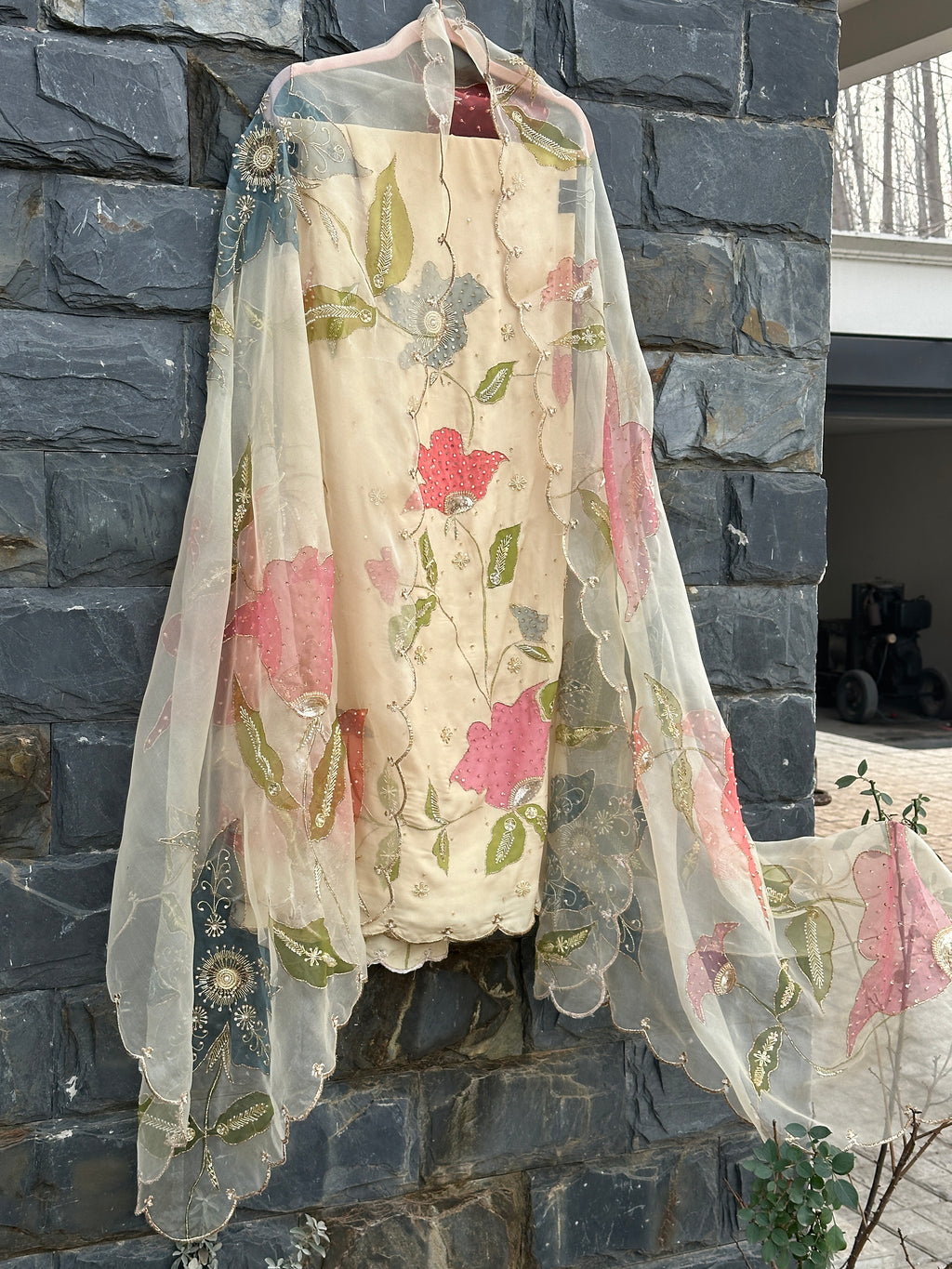 Raya Silkpainted Crepe Unstitched 3 piece suit
