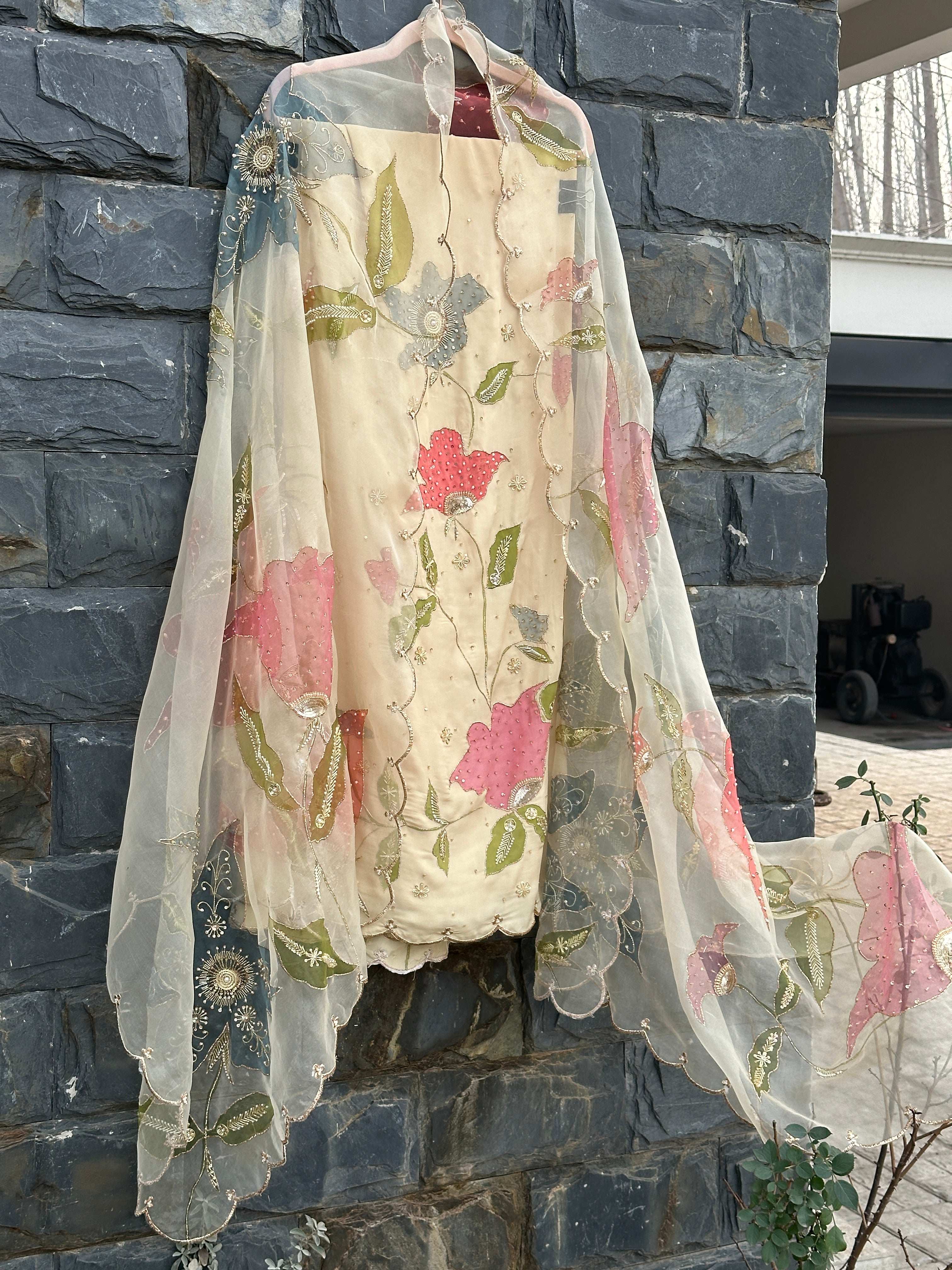 Raya Silkpainted Crepe Unstitched 3 piece suit