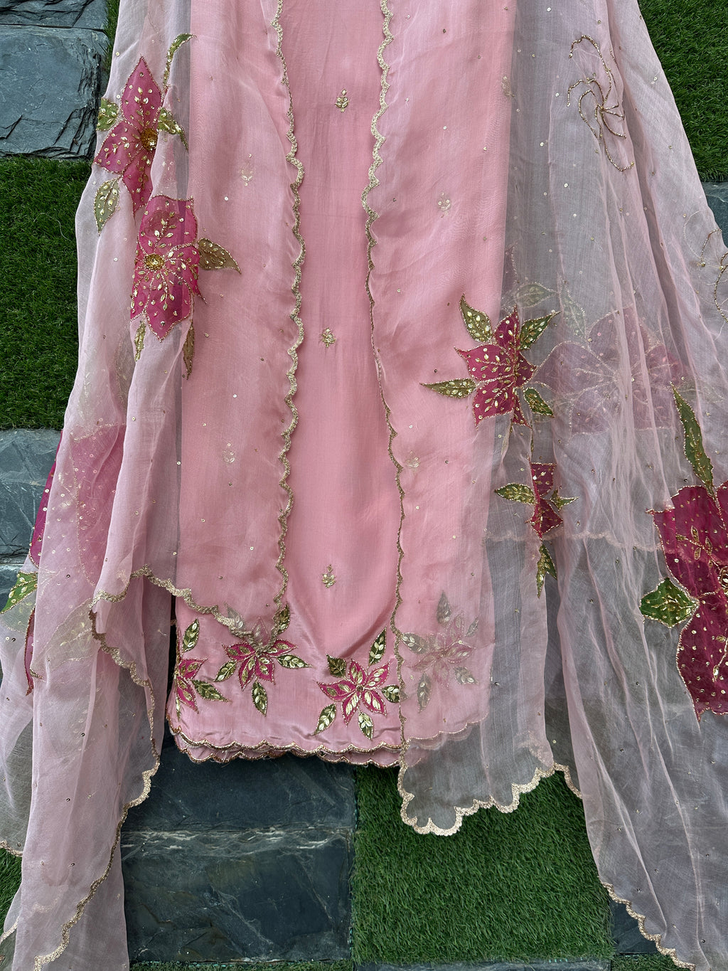 Gulaabi handpainted unstitched 3 piece set